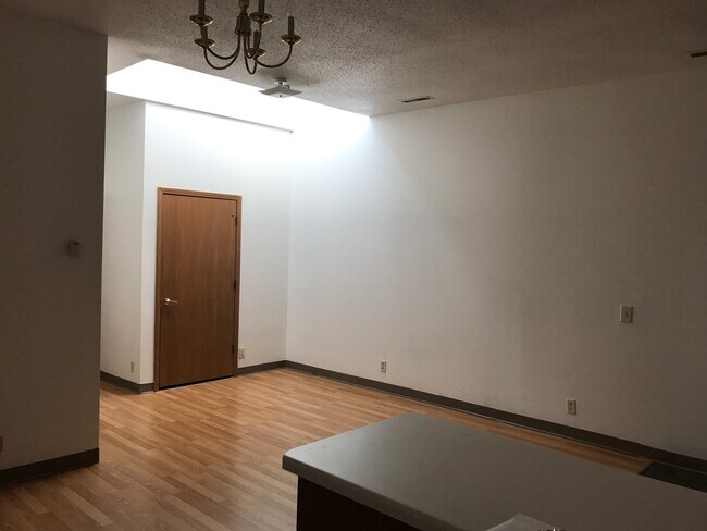 Foto del edificio - 306 4th St S