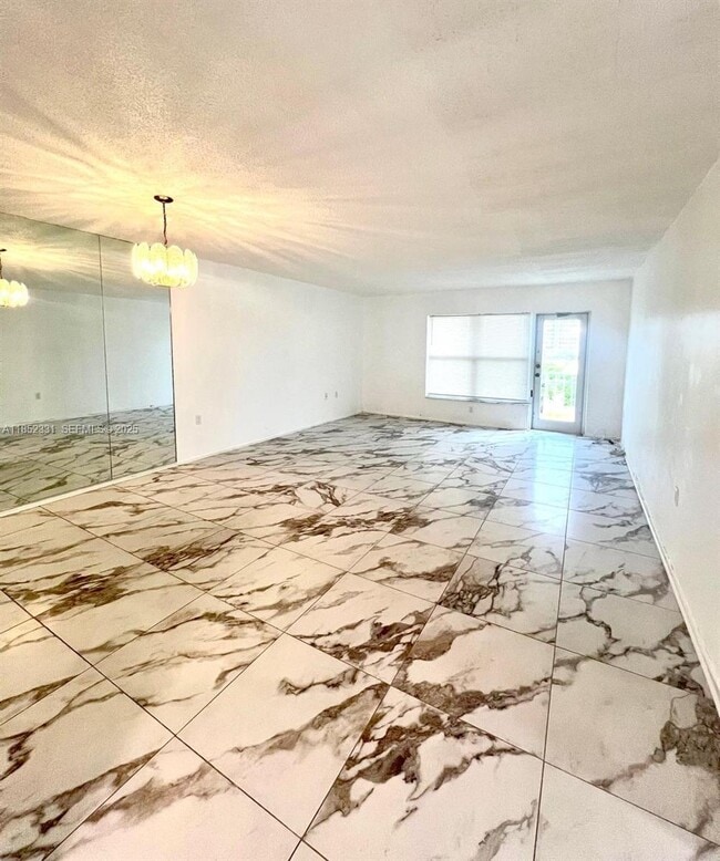 Foto del edificio - 3000 E Sunrise Blvd