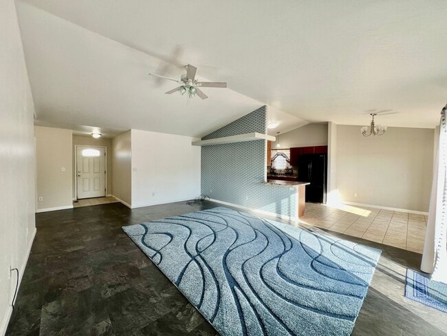 Foto del edificio - For Rent – 3 Bedroom Home in Silt