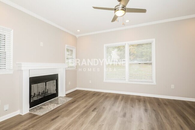 Foto del edificio - 6945 Merrywood Dr