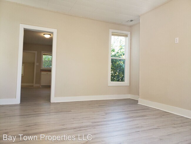 Building Photo - 2 br, 1 bath House - 337 N Park Ave