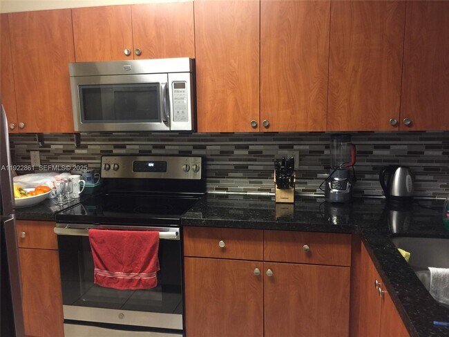 Foto del edificio - 2205 Clipper Pl