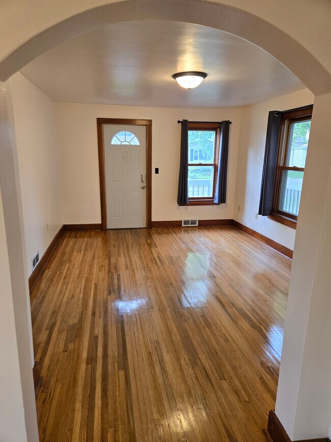 Foto del edificio - 207 E 4th St