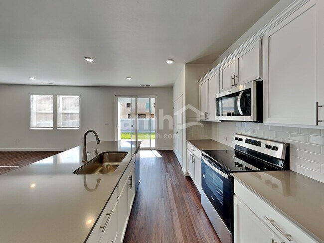 Foto del edificio - 4922 86th Ave NE