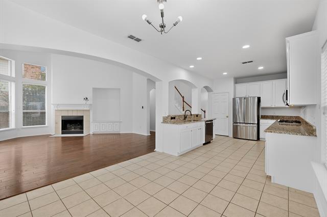 Building Photo - 2050 Ashbourne Dr