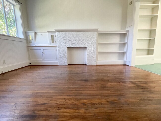 Building Photo - 709 Nowita Pl