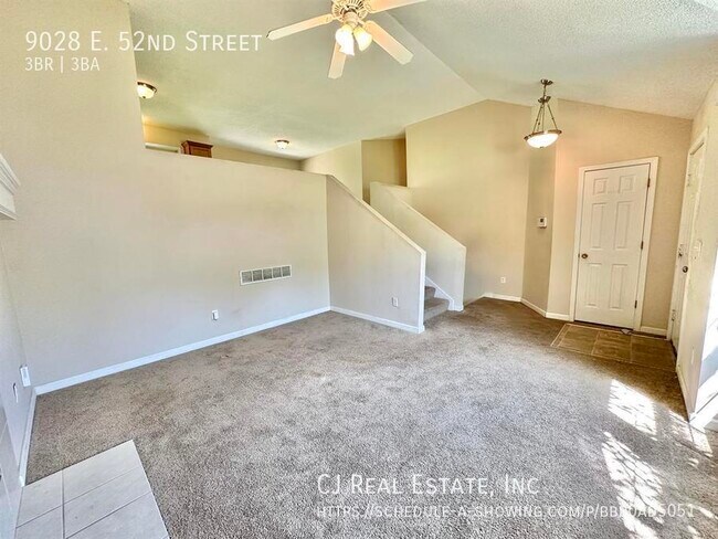 Foto del edificio - 9028 E 52nd St