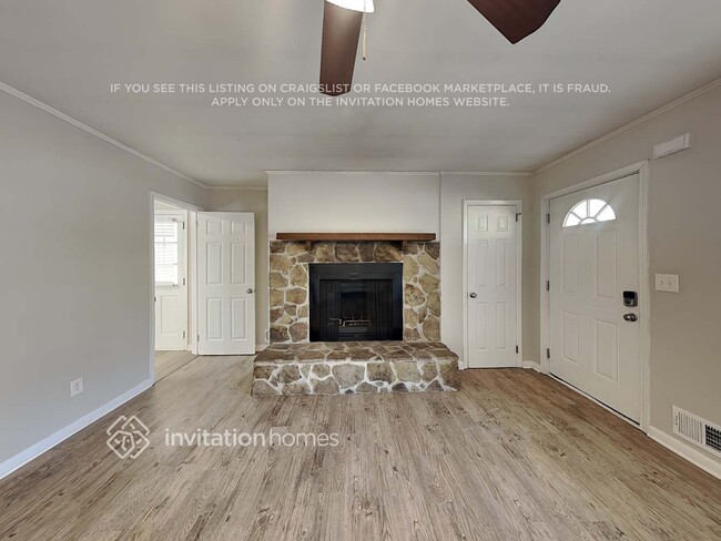 Building Photo - 4461 Locksley Rd