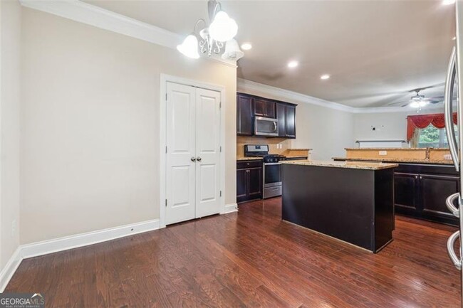Building Photo - 3453 Flamingo Ln