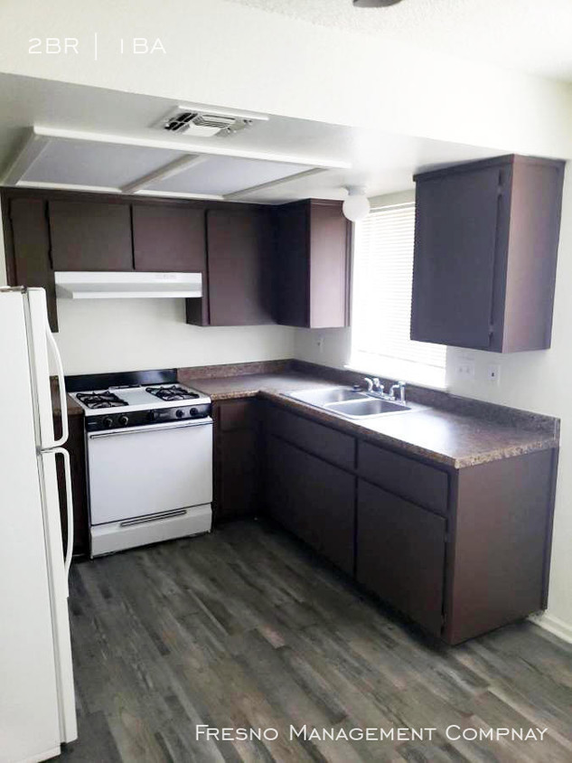 Foto principal - 4837 E Lane Ave