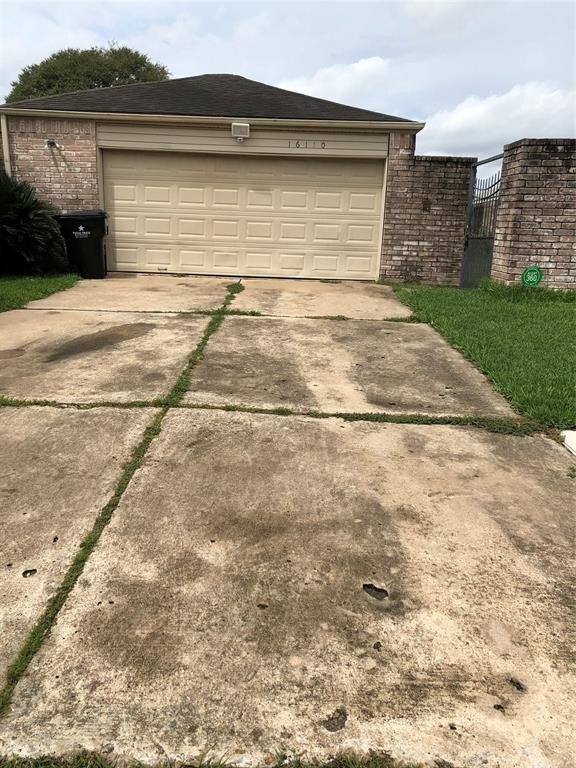 Primary Photo - 16110 Highlander Dr