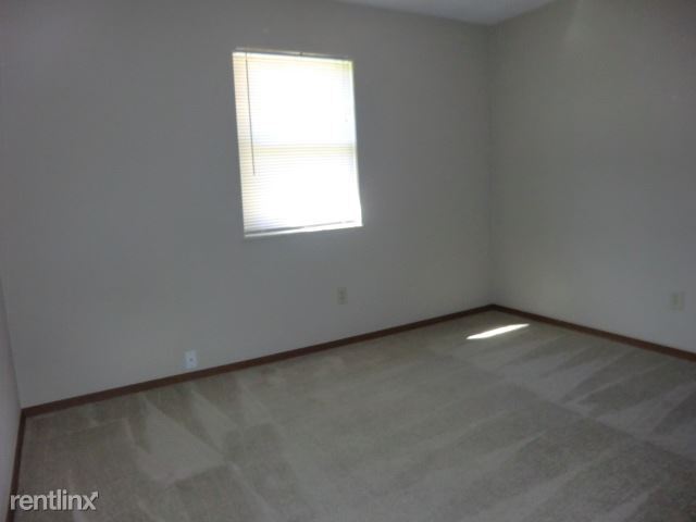 Building Photo - 2 br, 1 bath  - 502 Pepperhill Ct