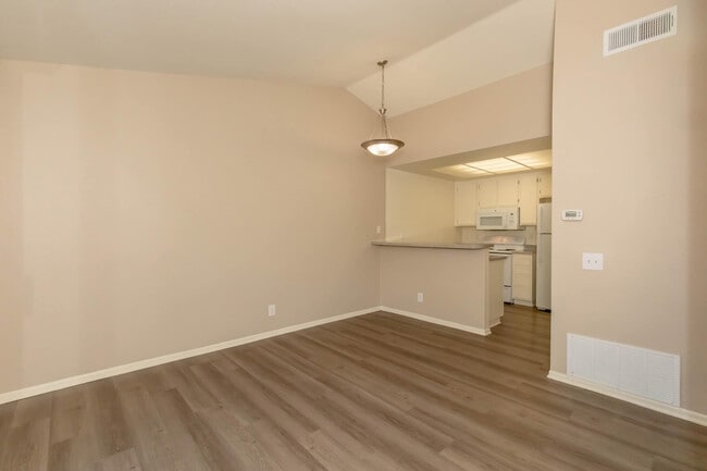 Building Photo - Westridge Apartment Homes