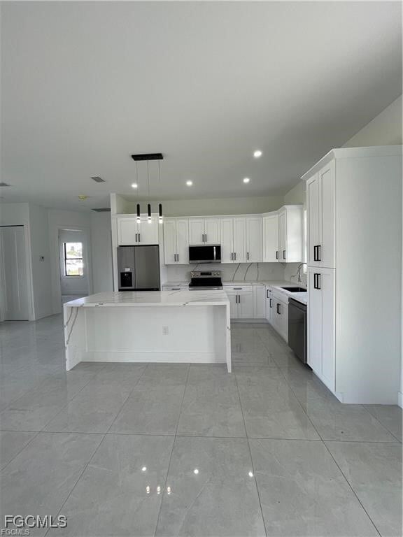 Building Photo - 3221 Vera Ct