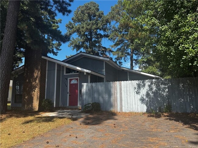 Building Photo - 724 Carnegie Dr