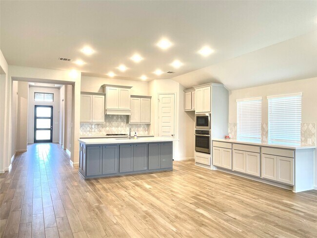 Foto del edificio - 9307 Crescent Mill Dr