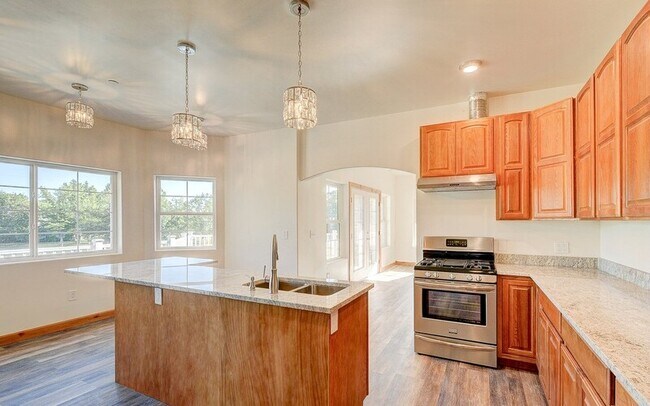 Foto del edificio - 6820 Willow Vista Ct