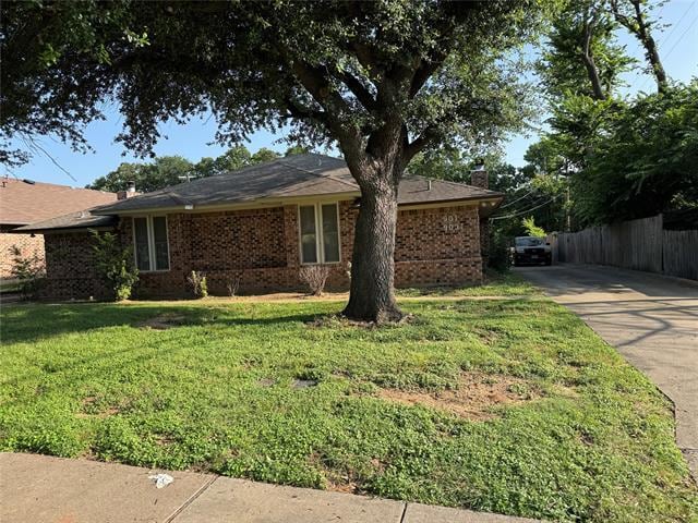 Primary Photo - 901 Bluebird Dr