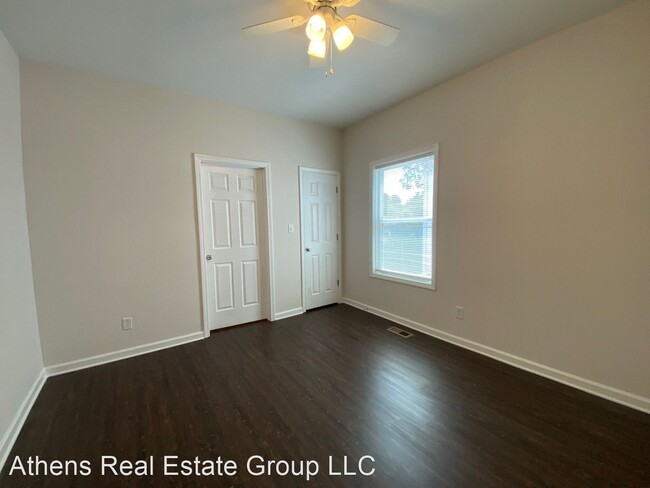 Building Photo - 5 br, 5.5 bath House - 484 First Street