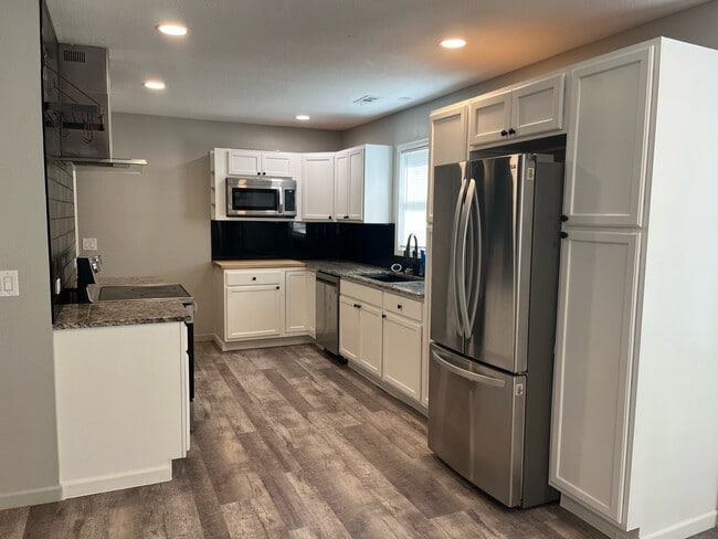 Photo - 2451 S 14th St House