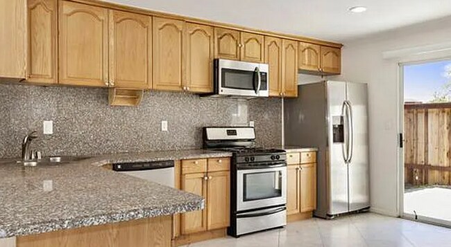 Foto del edificio - Pomona Duplex