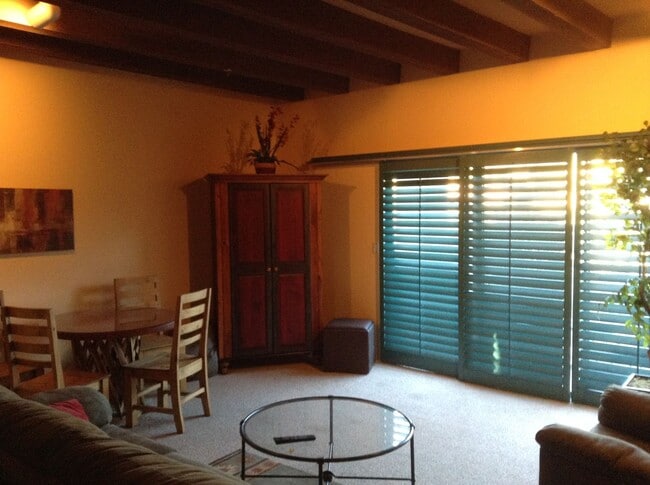 Building Photo - SINGLE LEVEL FURNISHED CASITA IN STARR PASS