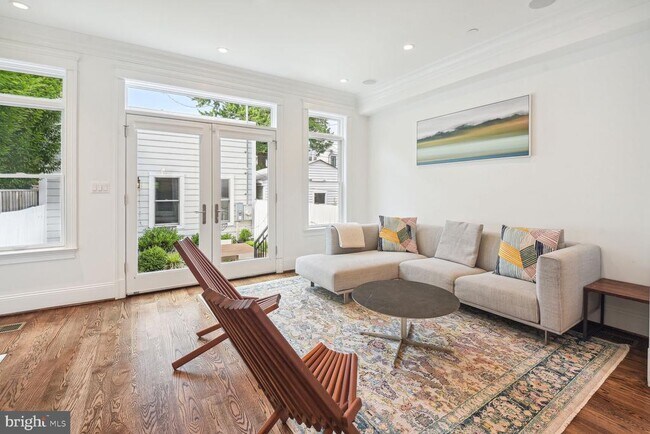 Foto del edificio - 3713 S St NW