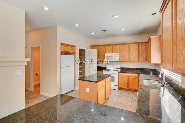 Kitchen - 6049 Charity St