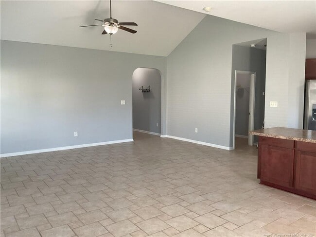 Building Photo - 352 Roanoke Dr