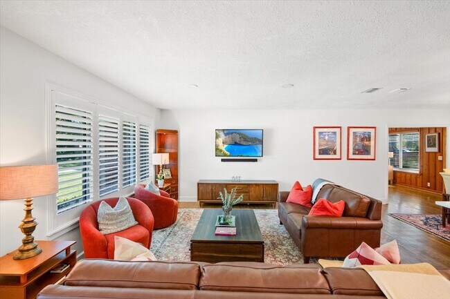 Foto del edificio - 4804 River Basin Dr S