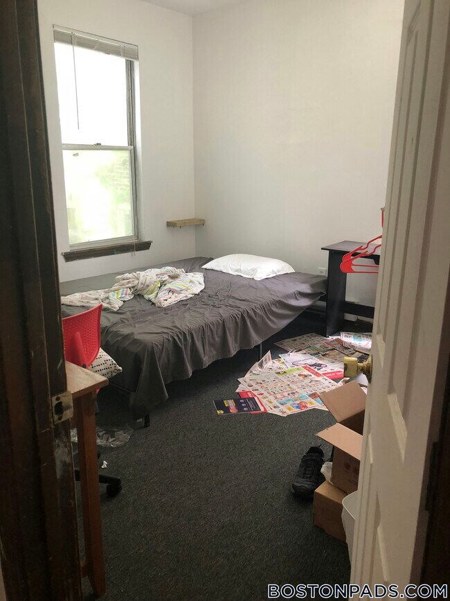 Foto del edificio - 10 Parker Hill Ave