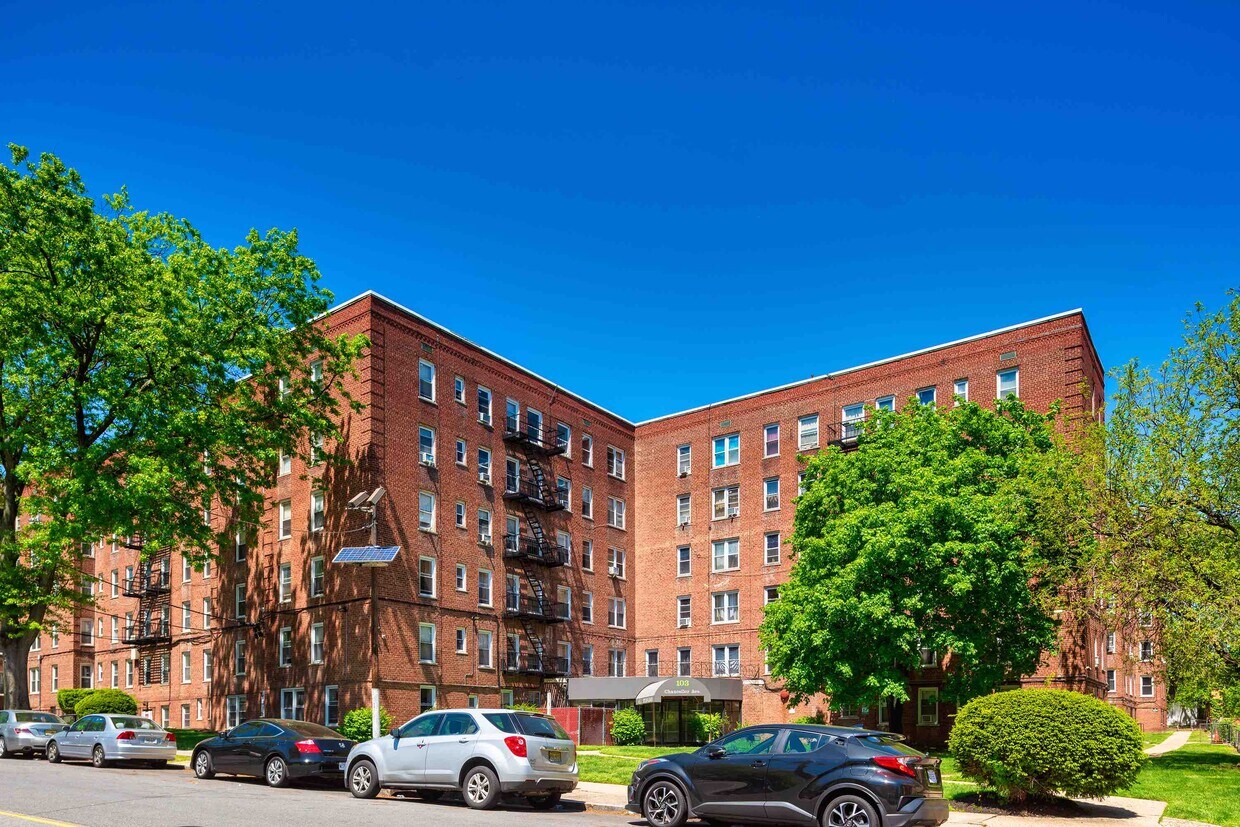Foto del edificio - 103 Chancellor Ave