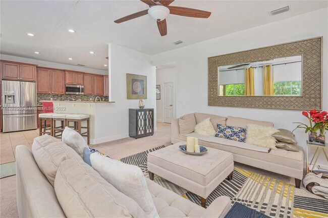 Foto del edificio - 1883 SW Lennox St