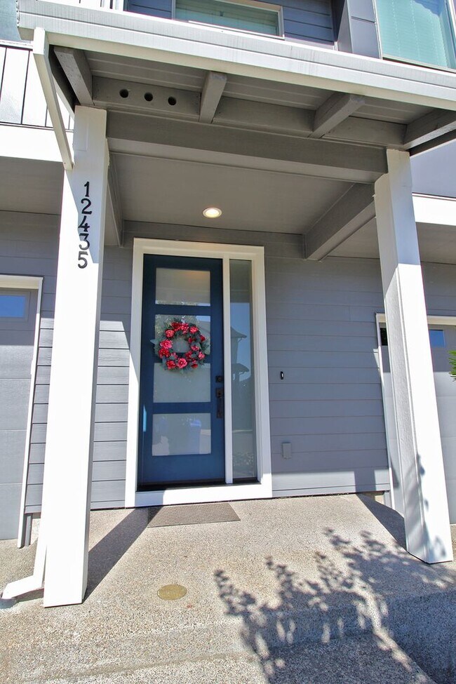 Foto del edificio - New Construction 3 Bedroom Townhome at Ple...