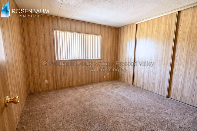 Building Photo - 1321 Chestnut Trail