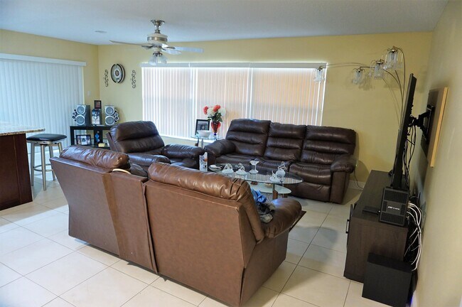 Foto del edificio - 580 Parkside Ave