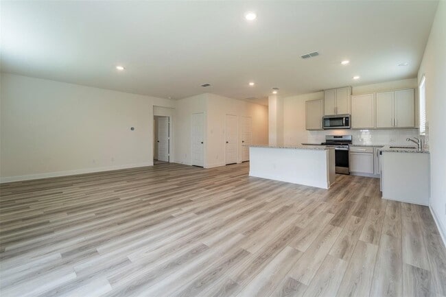 Building Photo - 2508 Wheeler Avenue
