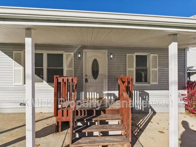 Building Photo - 2475 Ogden Ave