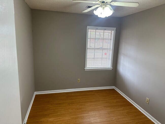 Building Photo - Newly Renovated 3 bed 1 bath in Southaven MS