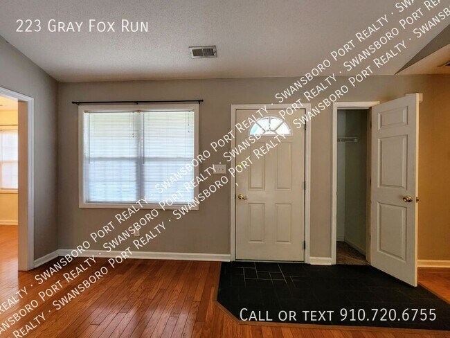 Foto del edificio - 223 Gray Fox Run