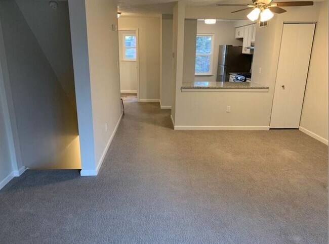 Building Photo - 128 Mosside Loop