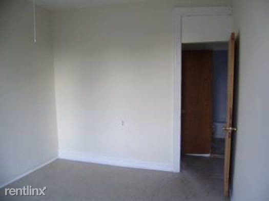 Foto del edificio - 301 E 108th St
