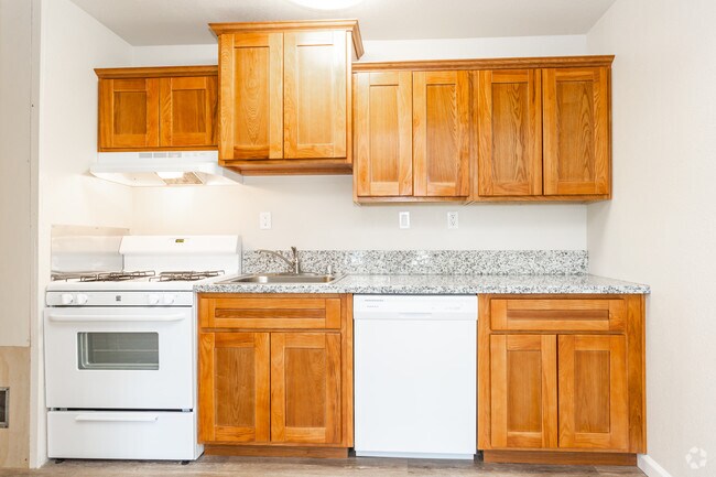 1HAB, 1BA - 500 ft² - Sunset Village Apartments