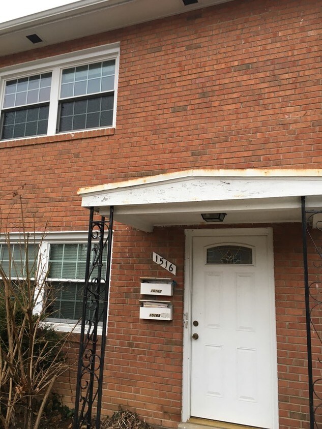 Primary Photo - 1516 N Stafford St