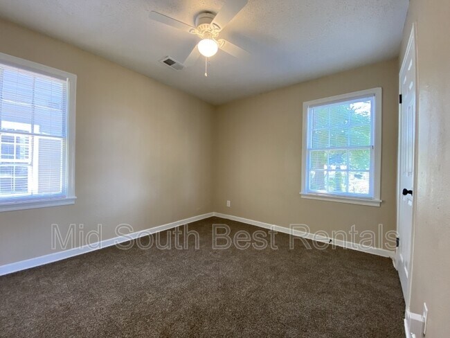 Foto del edificio - 3033 Given Ave