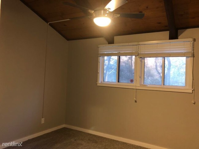 Building Photo - 2 br, 2 bath Condo - 149 Holly Forest