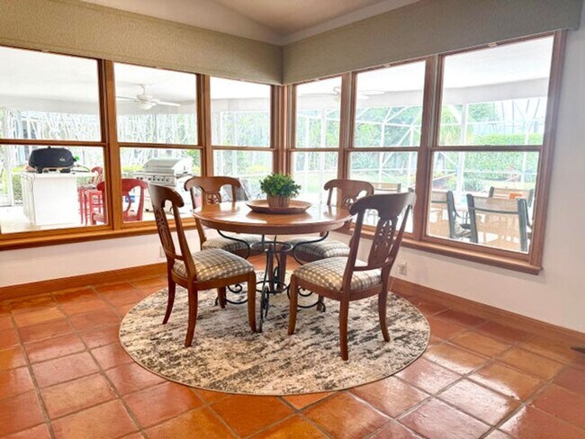 Foto del edificio - 103 Olympus Cir