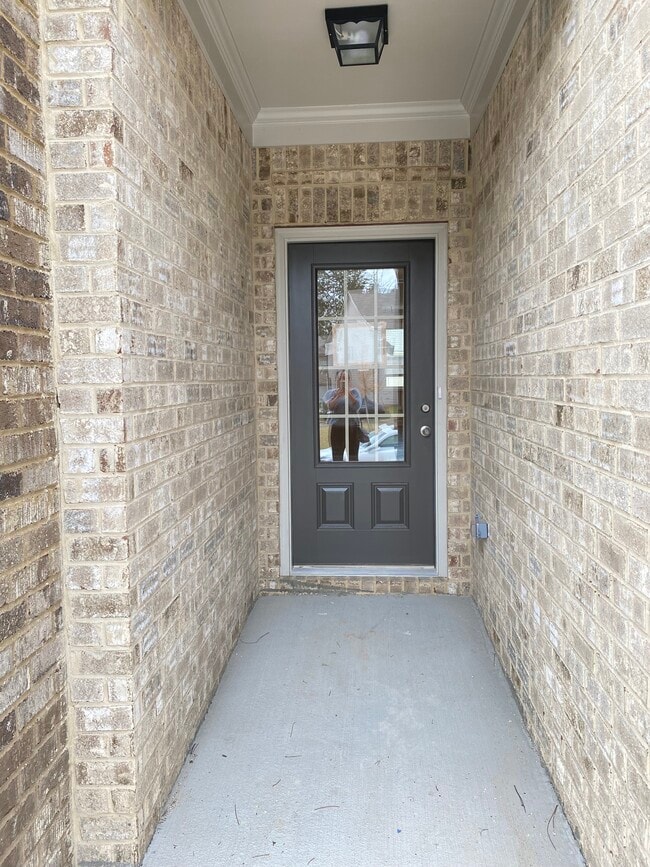 Building Photo - 2844 Weyhill Trl