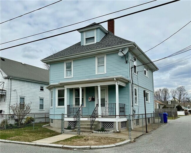 Foto del edificio - 104 Sutton Ave