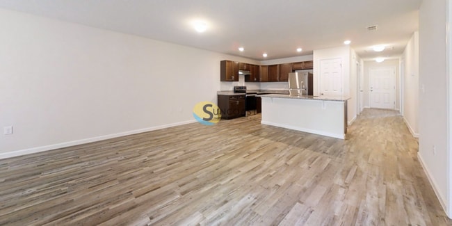 Building Photo - 10 Serenade Pl